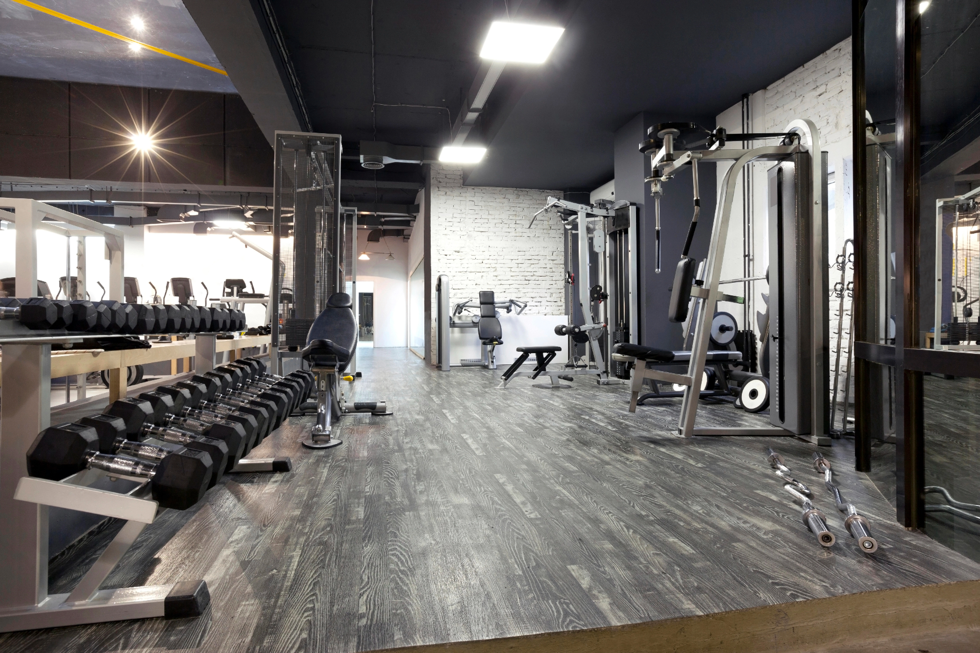 Fitnes oprema pride prav tudi doma